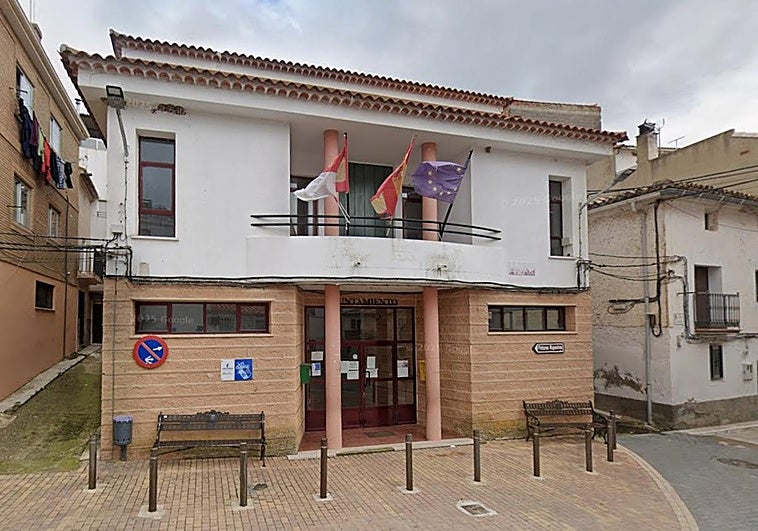 Detenido un alcalde en Cuenca por tener una plantación de marihuana en su casa