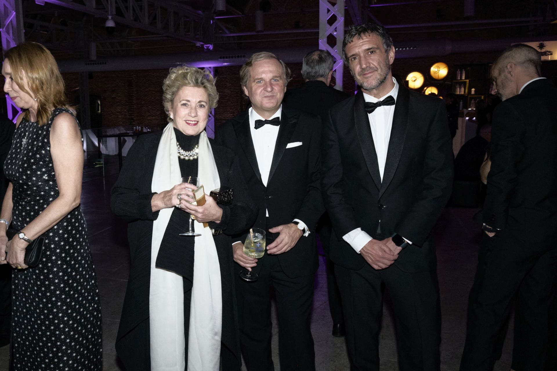 Carmen Olivié, Ignacio Ybarra, presidente de Vocento, y Fernando Belzunce, director general Editorial y de Comunicación de Vocento.