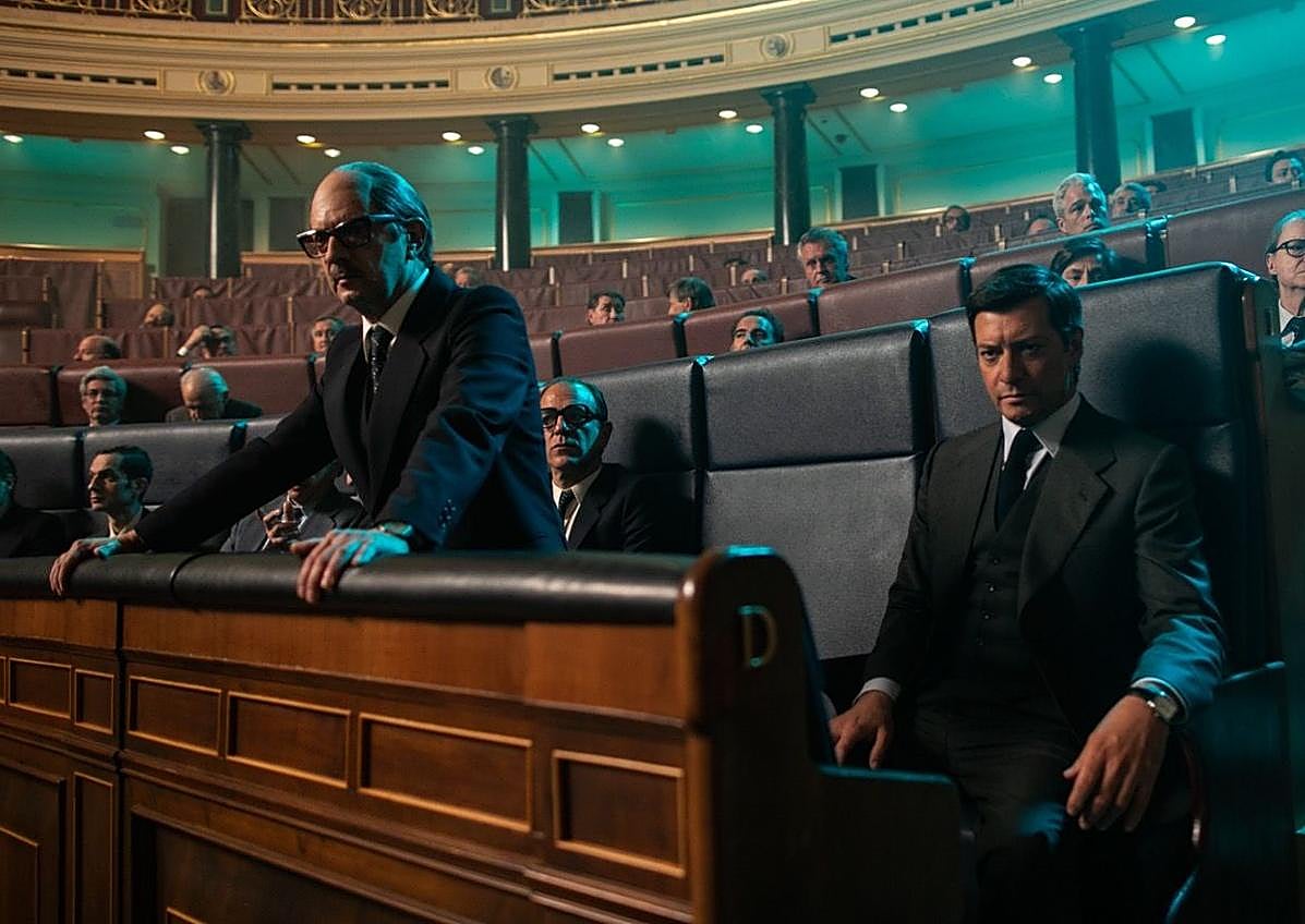 Imagen secundaria 1 - «&#039;Anatomía de un instante&#039; nos recuerda que las libertades se pueden perder con suma facilidad»