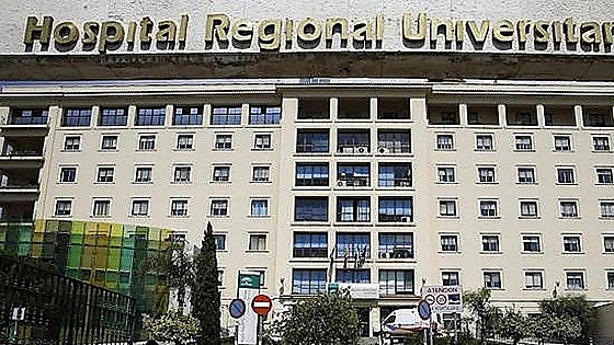 Ingresa grave un hombre que cayó por un desnivel tras un empujón de su novia en Benalmádena