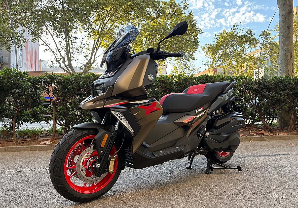 BMW C 400 X 'Rugged' Test