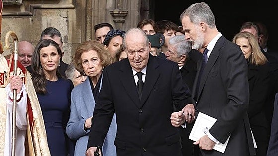 Felipe VI conmemora los 50 años de monarquía con las ausencias del emérito, Vox y los socios del Gobierno