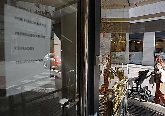 Clínica privada de Alcira en la que trataron a la menor fallecida y a la hospitalizada.