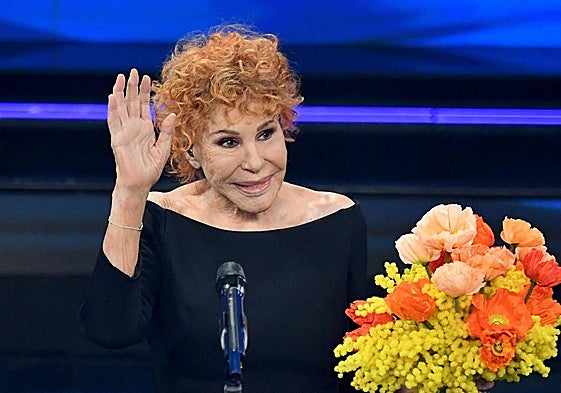 Ornella Vanoni, durante el homenaje en el festival de San Remo en 2021.