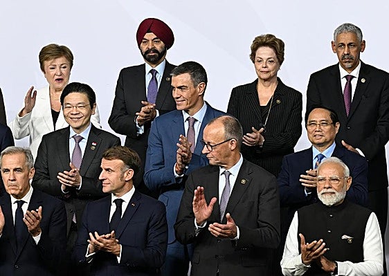 Líderes occidentales y Japón en una de las reuniones del G-20 en Johannesburgo.