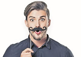 El bigote se veía hace años como algo de otra época.