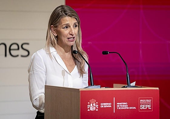 La vicepresidenta segunda, Yolanda Díaz, este lunes en un acto.