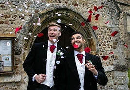 La Justicia europea advierte de que todos los países de la UE deben reconocer el matrimonio homosexual contraído en otro Estado miembro