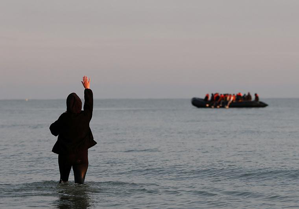 Llega casi medio millar de migrantes a Canarias en 24 horas