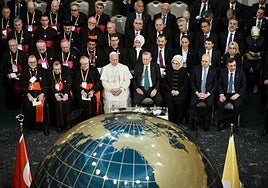 El Papa León XIV y el presidente tuco Tayyip Erdogan durante la visita del primero a Turquía