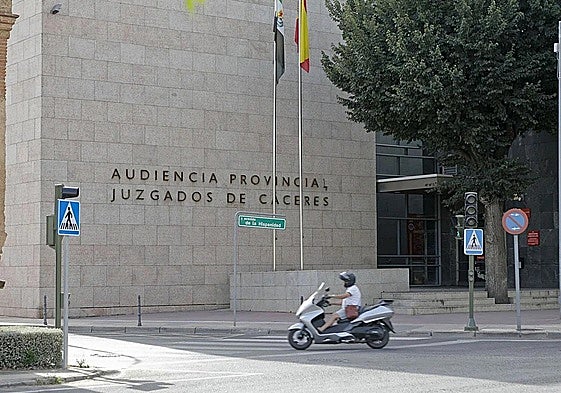 Imagen de archivo de los Juzgados de Cáceres.