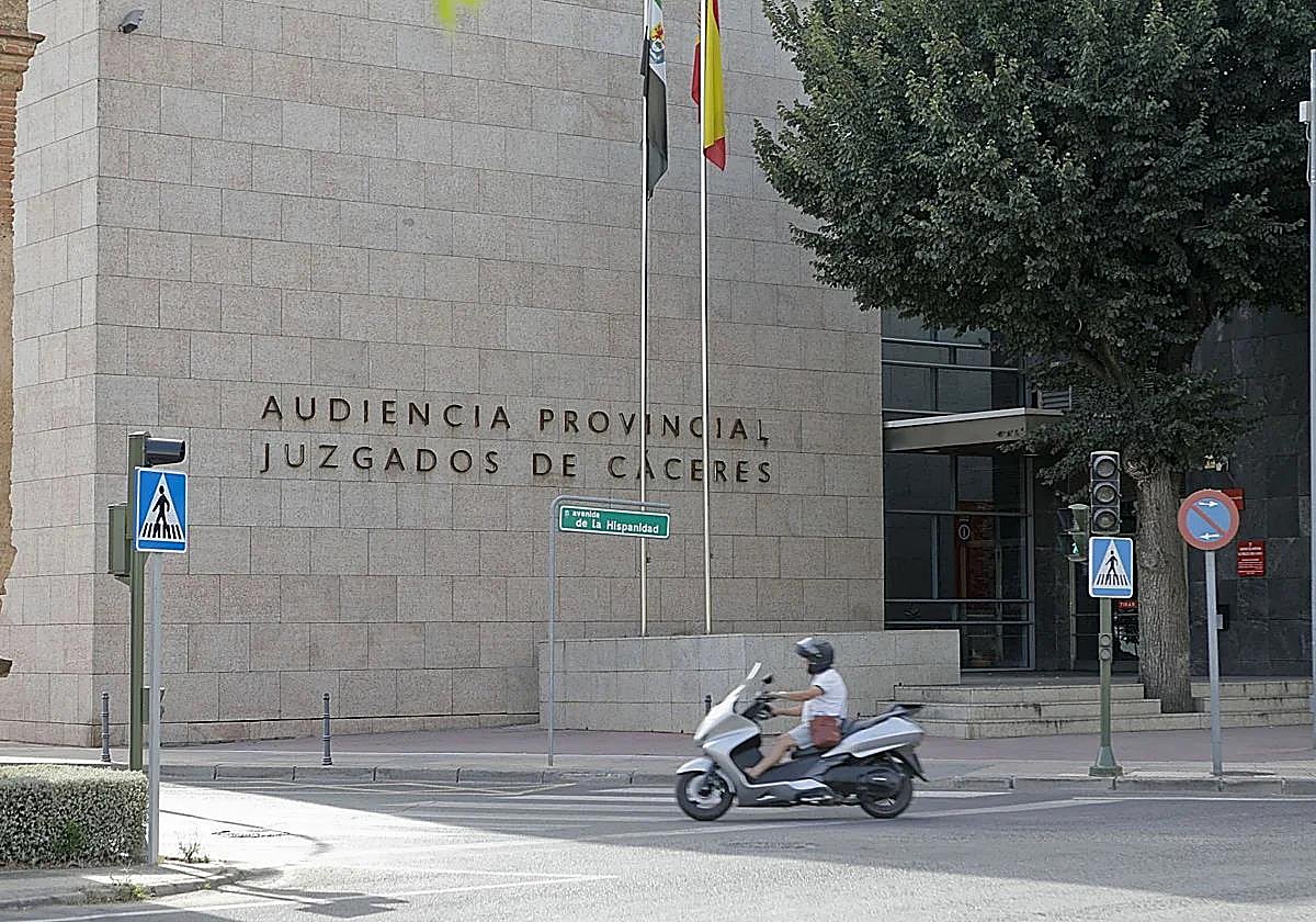 Imagen de archivo de los Juzgados de Cáceres.