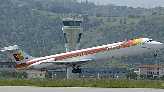 Venezuela revoca la concesión a Iberia y a otras cinco aerolíneas que suspendieron vuelos por escalada militar en el Caribe