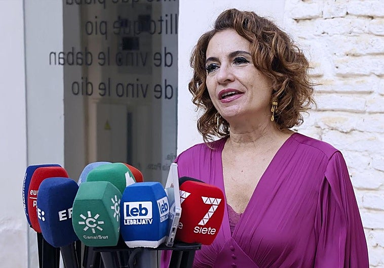 La vicepresidenta primera, María Jesús Montero.