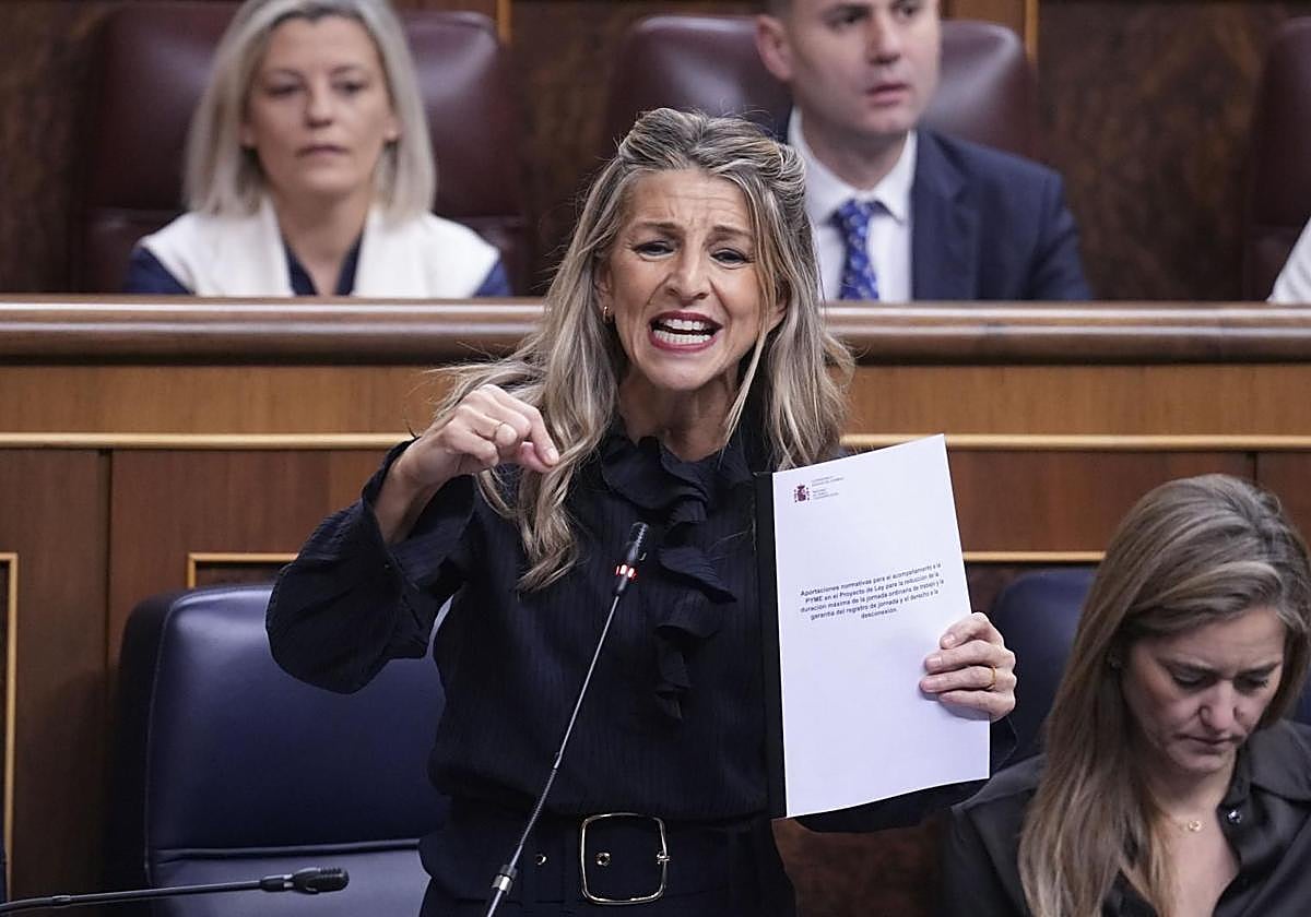 Yolanda Díaz interviene en la última sesión de control al Gobieno en el Congreso.