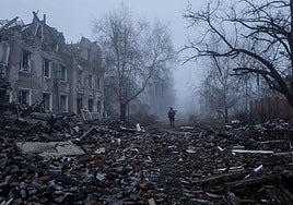 La reconstrucción de la devastada Ucrania será la primera prioridad tras la guerra.