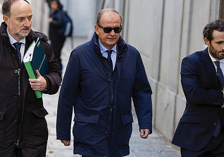 Верховный суд допрашивает экс‑директора Acciona по делу Servinabar