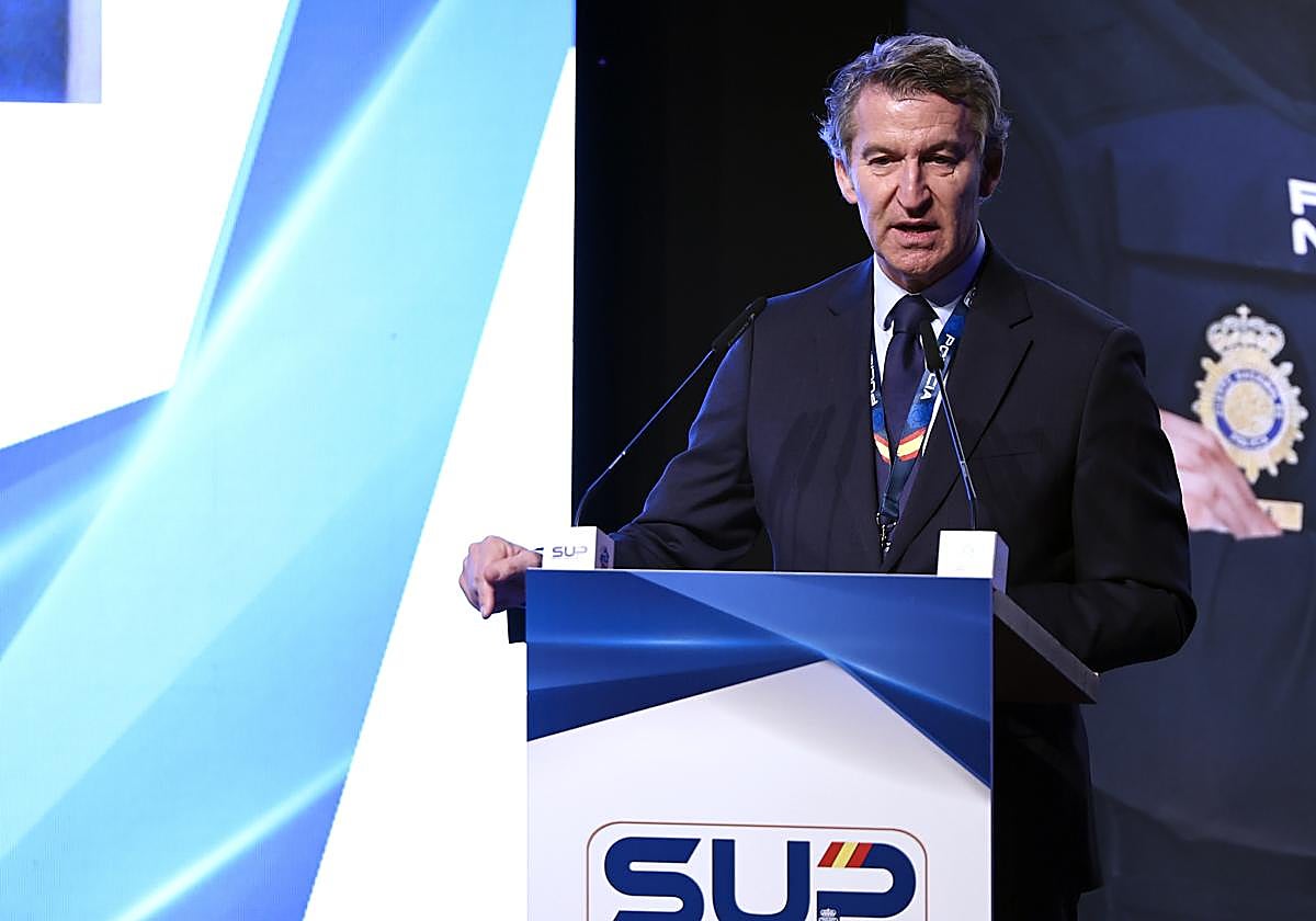 Feijóo interviene en el el congreso de la SUP.