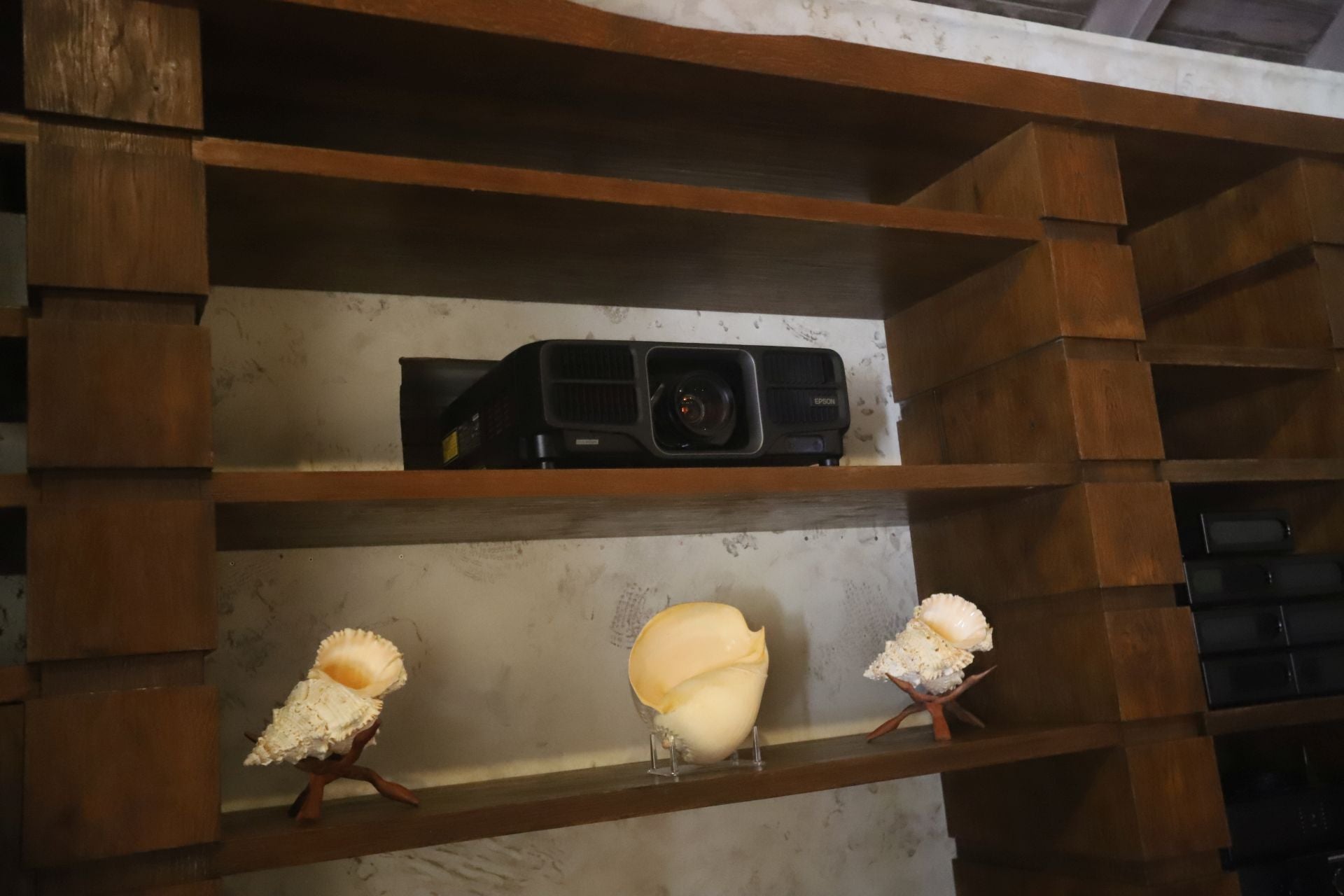 Las imágenes inéditas de la «isla de los pedófilos» de Epstein