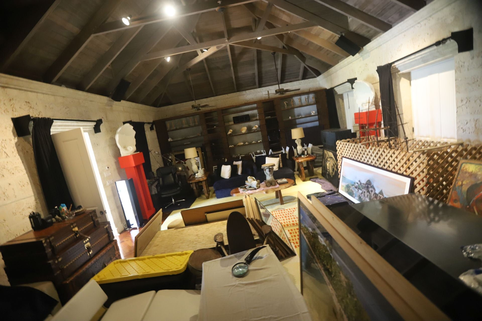 Las imágenes inéditas de la «isla de los pedófilos» de Epstein