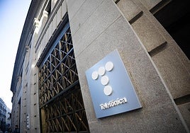 Fachada del edificio de Telefónica en la Gran Vía de Madrid.