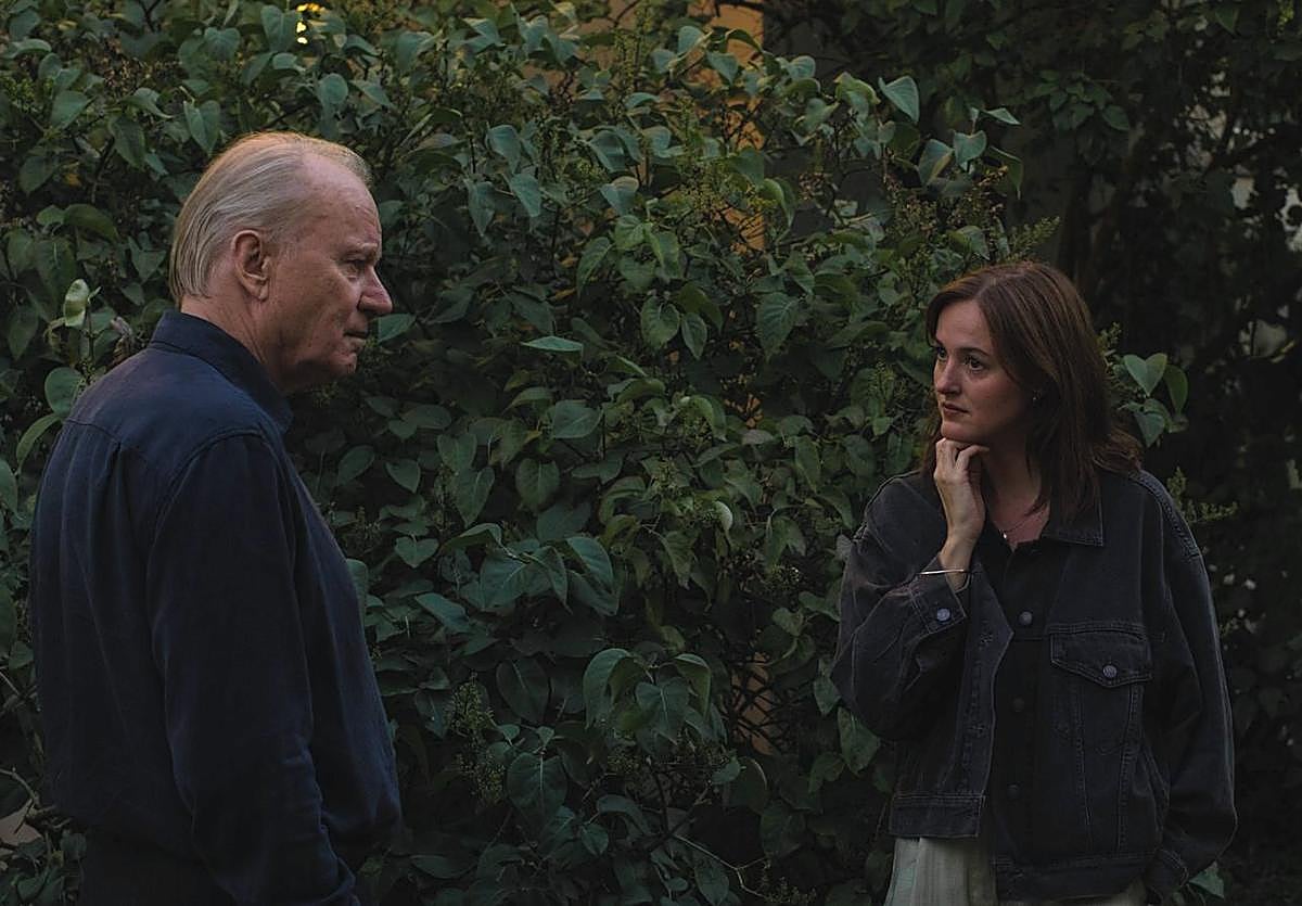 Stellan Skarsgard y Renate Reinsve, padre e hija en 'Valor sentimental', la nueva película de Joachim Trier.