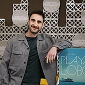 Dani Rovira acaba de estrenar en cines 'Playa de Lobos', una comedia envenenada.