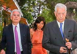 Los amores difíciles de Álvaro, futuro marqués de Vargas Llosa: un divorcio, tres hijos y un ruptura en el peor momento