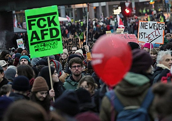 Una marcha contra AfD en la localidad alemana de Giessen.