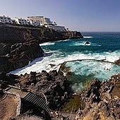 Suben a cuatro los muertos por un golpe de mar en Tenerife y se busca a una persona desaparecida