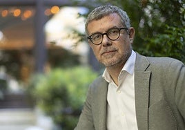 Jaume Clotet recibió en 2024 el Josep Pla por 'La hermandad del ángel caído', al que ha seguido 'La calavera del apóstol'.