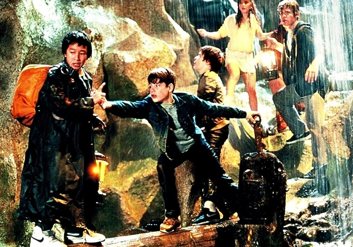 Imagen principal - 'Los Goonies' llegó a las salas españolas en el verano de 1985.