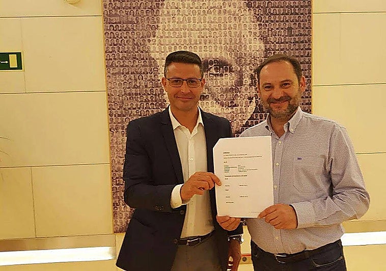 Caso alcalde de Almussafes: «Si fueras más cariñosa, te iría mejor en el trabajo»