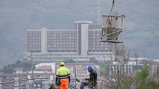 Bruselas restringirá el alquiler turístico y apuesta por construir 650.000 casas más al año frente a la crisis de vivienda