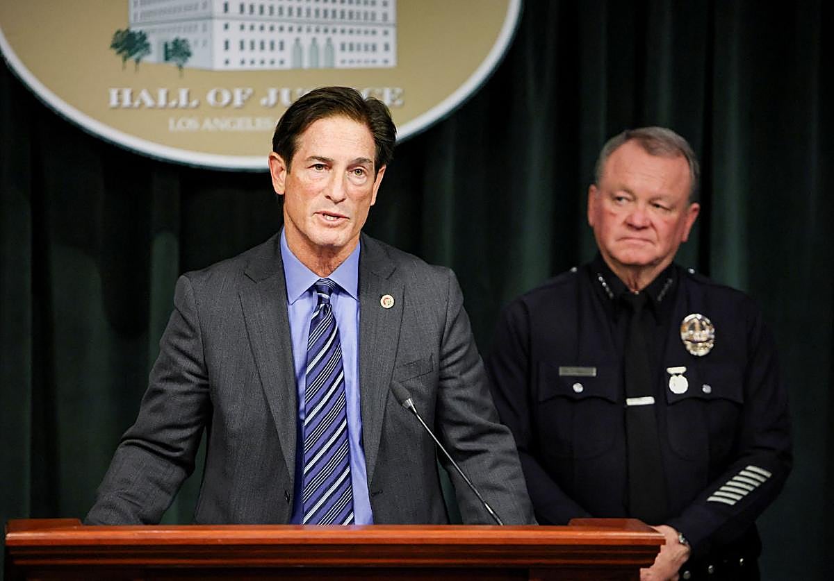 Prosecutors Charge Rob Reiner's Son with Two Counts of Murder | TodoAlicante