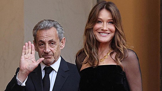 Carla Bruni anuncia el final de su tratamiento contra el cáncer y anima a otras mujeres en su situación a que «aguanten»
