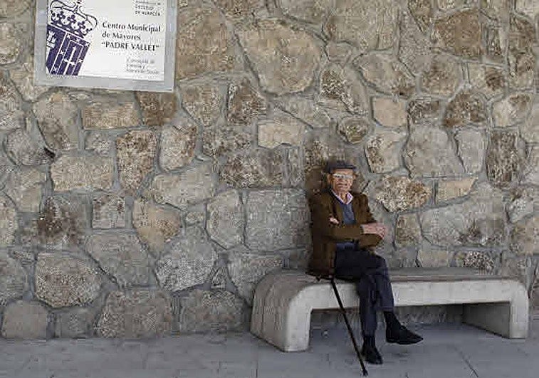 Casi tres millones de pensiones, las más bajas, subirán entre un 7% y un 11,4% en 2026