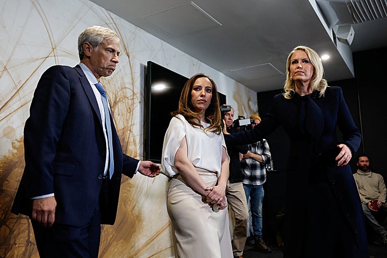 Maduro contrata al abogado de Julian Assange, Barry Pollack