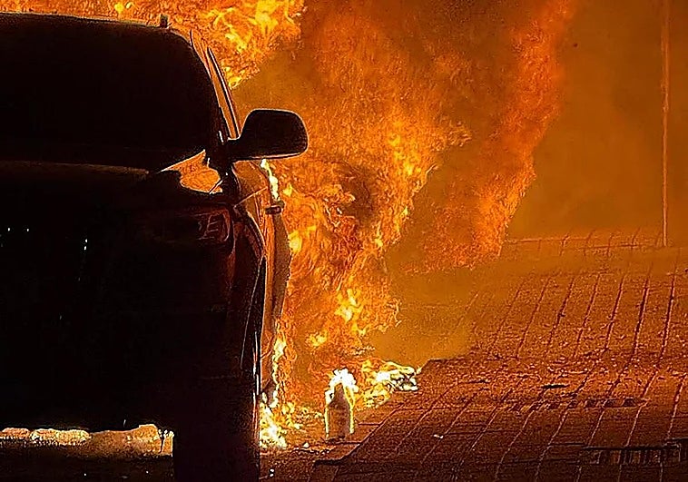 Detenido un joven de 26 años por incendiar el coche del alcalde de un pueblo de Segovia