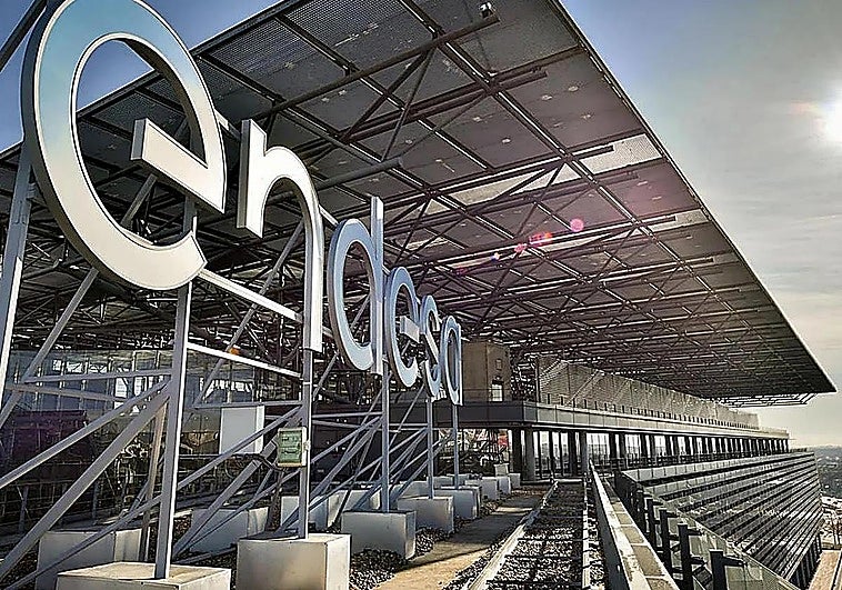 Endesa alerta a sus clientes del robo de datos, incluidos los bancarios