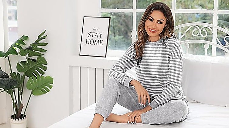 Pijamas de mujer buenos, bonitos y baratos para descansar y estar cómoda en casa