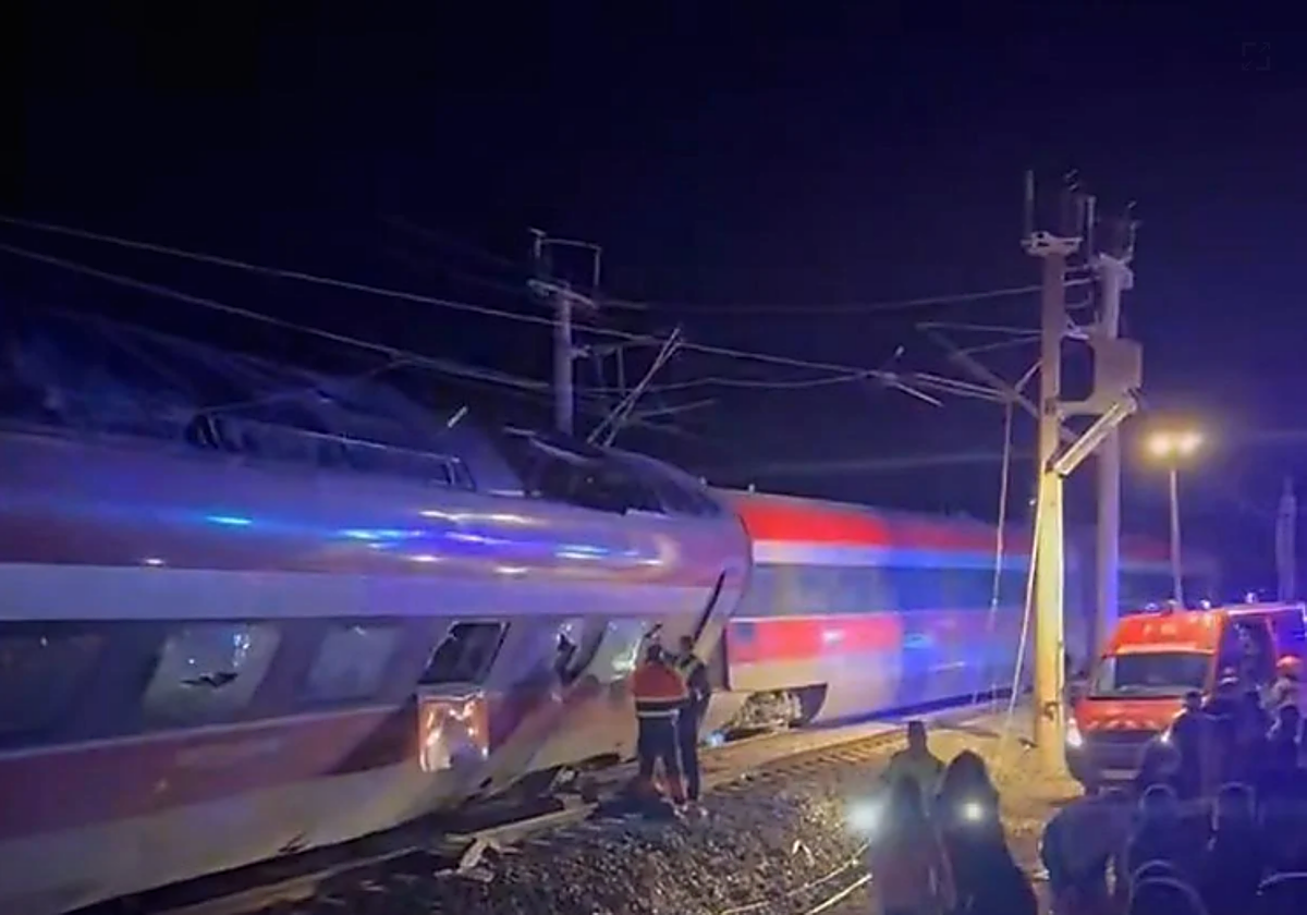 Al menos 24 muertos y 170 heridos tras colisionar dos trenes de alta velocidad en Córdoba