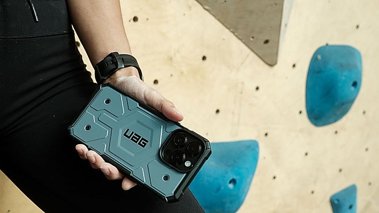 Cuida de tu iPhone 15 Pro Max con estas fundas que combinan protección y estilo
