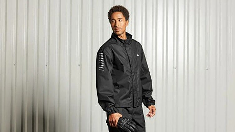 Ofertón en LIDL: Chaqueta para hombre que está arrasando entre tanta borrasca ¡¡por solo 19,99 euros!!