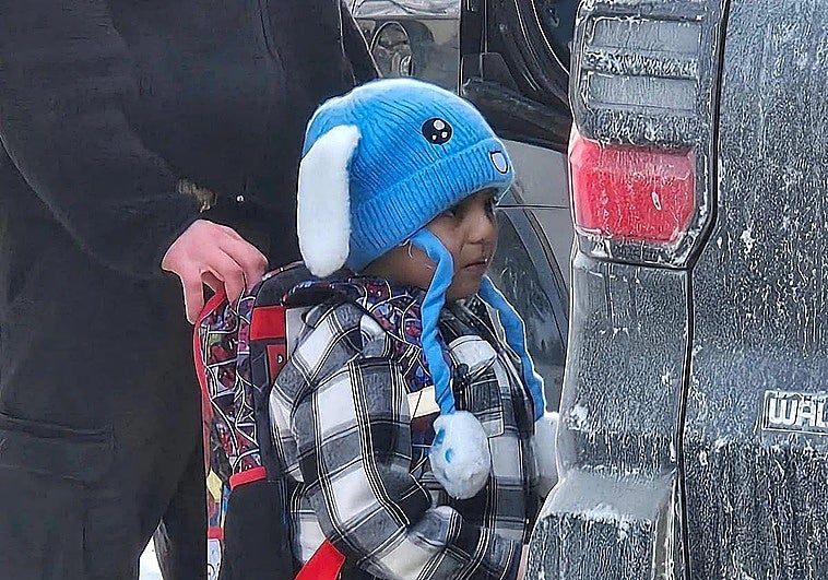 Orden para liberar al niño de 5 años Liam y a su padre