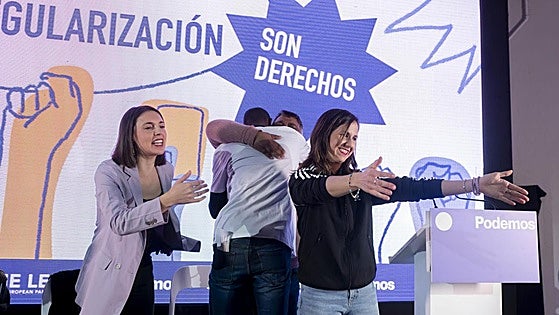 Migrantes y banderas