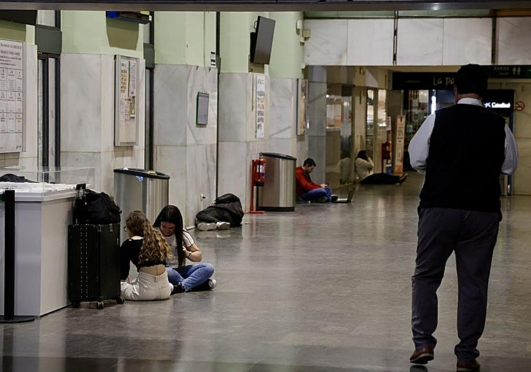 El apagón hizo perder 2 millones de euros a Adif con más de 50.000 pasajeros afectados