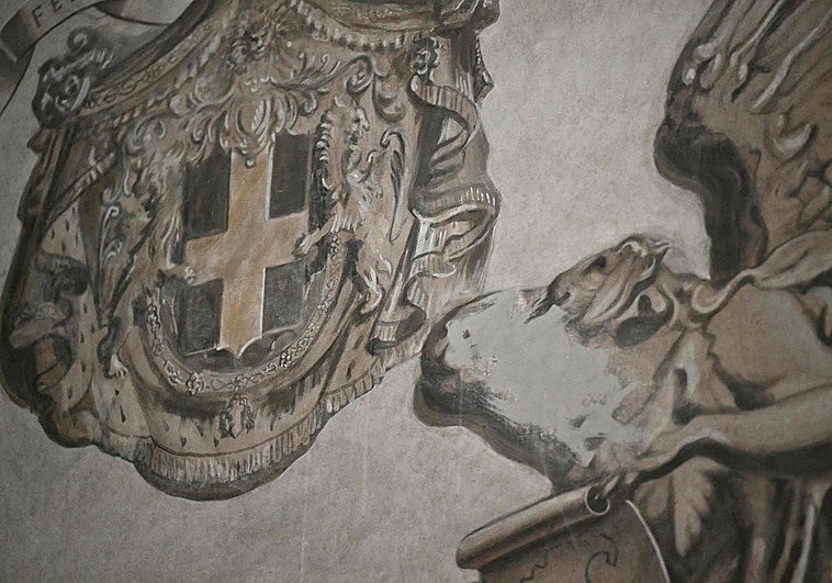 Borran los rasgos de Meloni de la cara del ángel que apareció en una polémica restauración