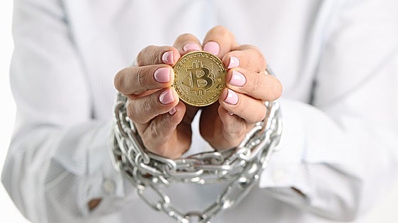 Secuestran a una jueza y a su madre en Francia para pedir un rescate con criptomonedas