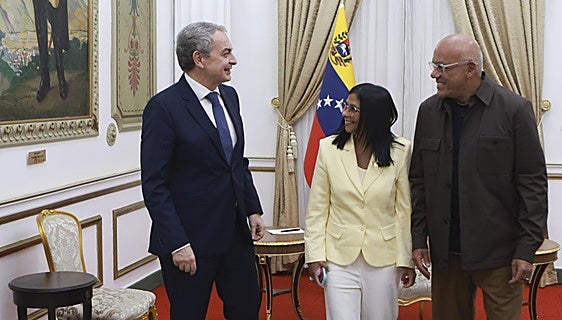 La UDEF certifica que Zapatero cobró cerca de medio millón de euros del asesor de Plus Ultra